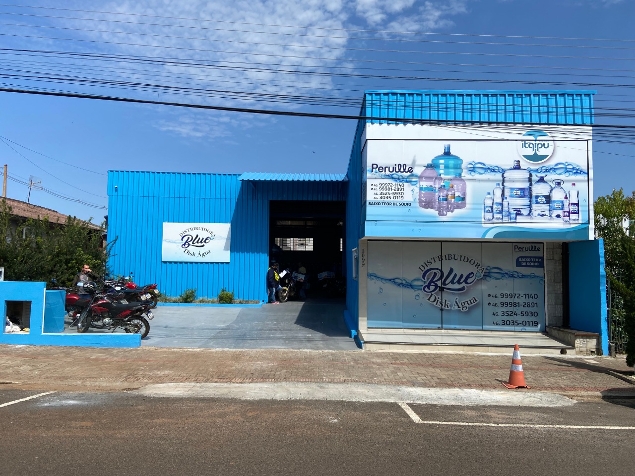 blue distribuidora.jpg